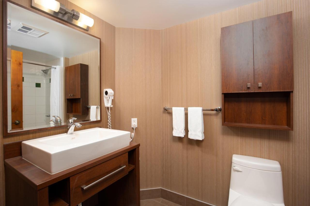 La Tour Des Voyageurs II Hotell Mont-Tremblant Eksteriør bilde
